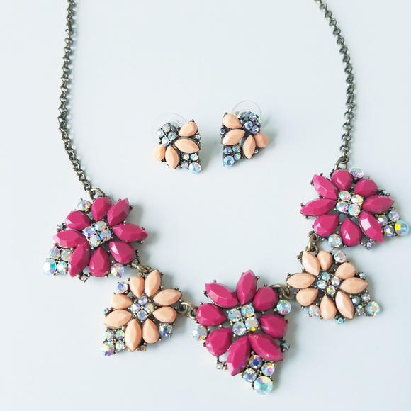 LOFT Jewelry - 💖Gorgeous LOFT Statement Jewelry Set!